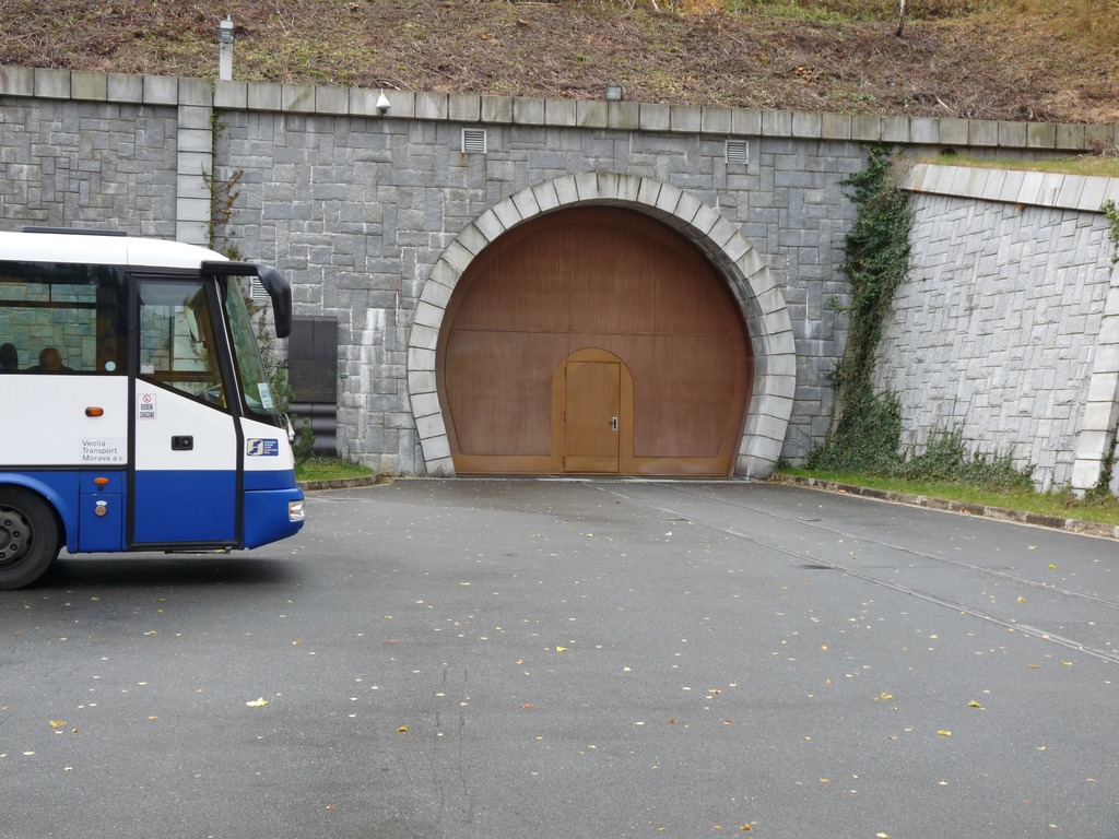 Přístupový tunel