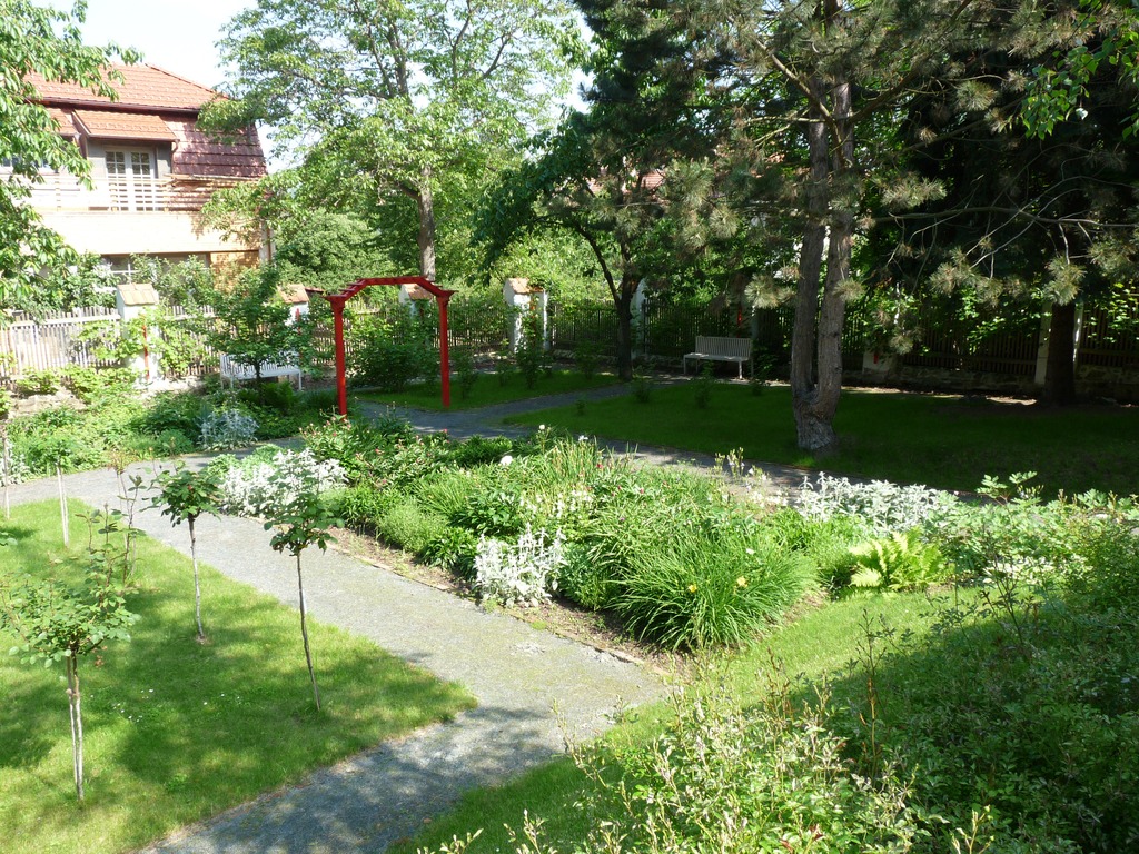 Pohled do zahrady Jurkovičovy vily