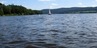 03-lipno-pohled-na-jachtu