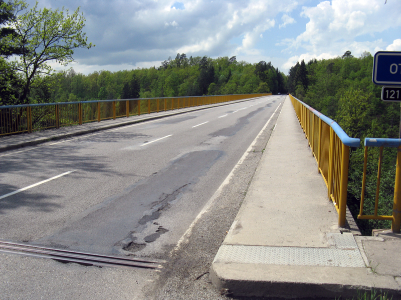Most přes Otavu u Zvíkovského podhradí