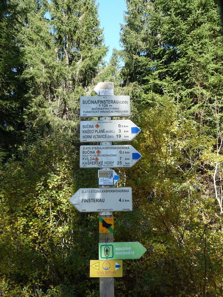 Ukazatele turistu nezradí